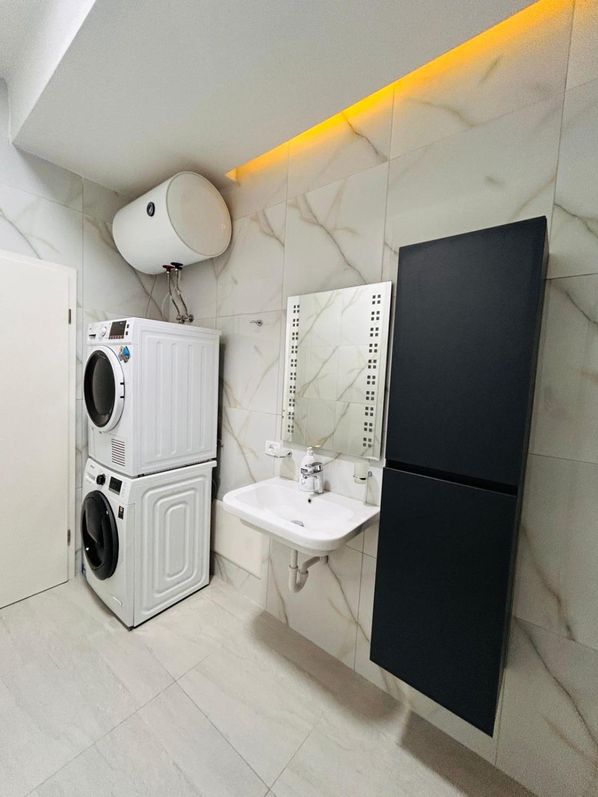 Picasso Apartment 地拉那 外观 照片