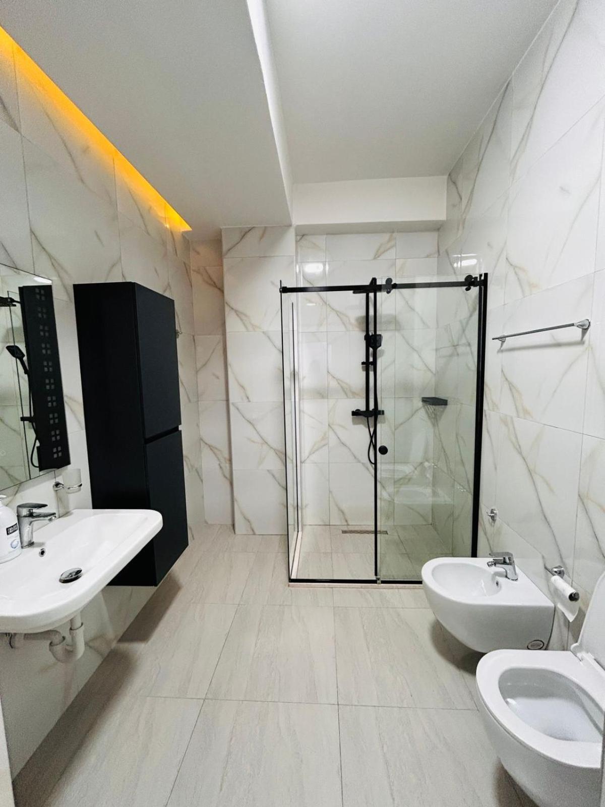 Picasso Apartment 地拉那 外观 照片